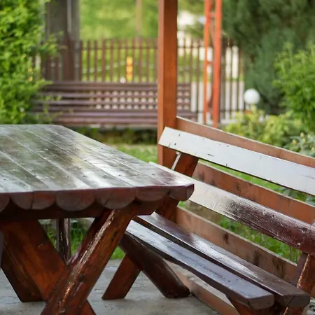 Pensiunea Colt De Munte Guest house